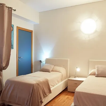 Maison De Amelie Lägenhet *